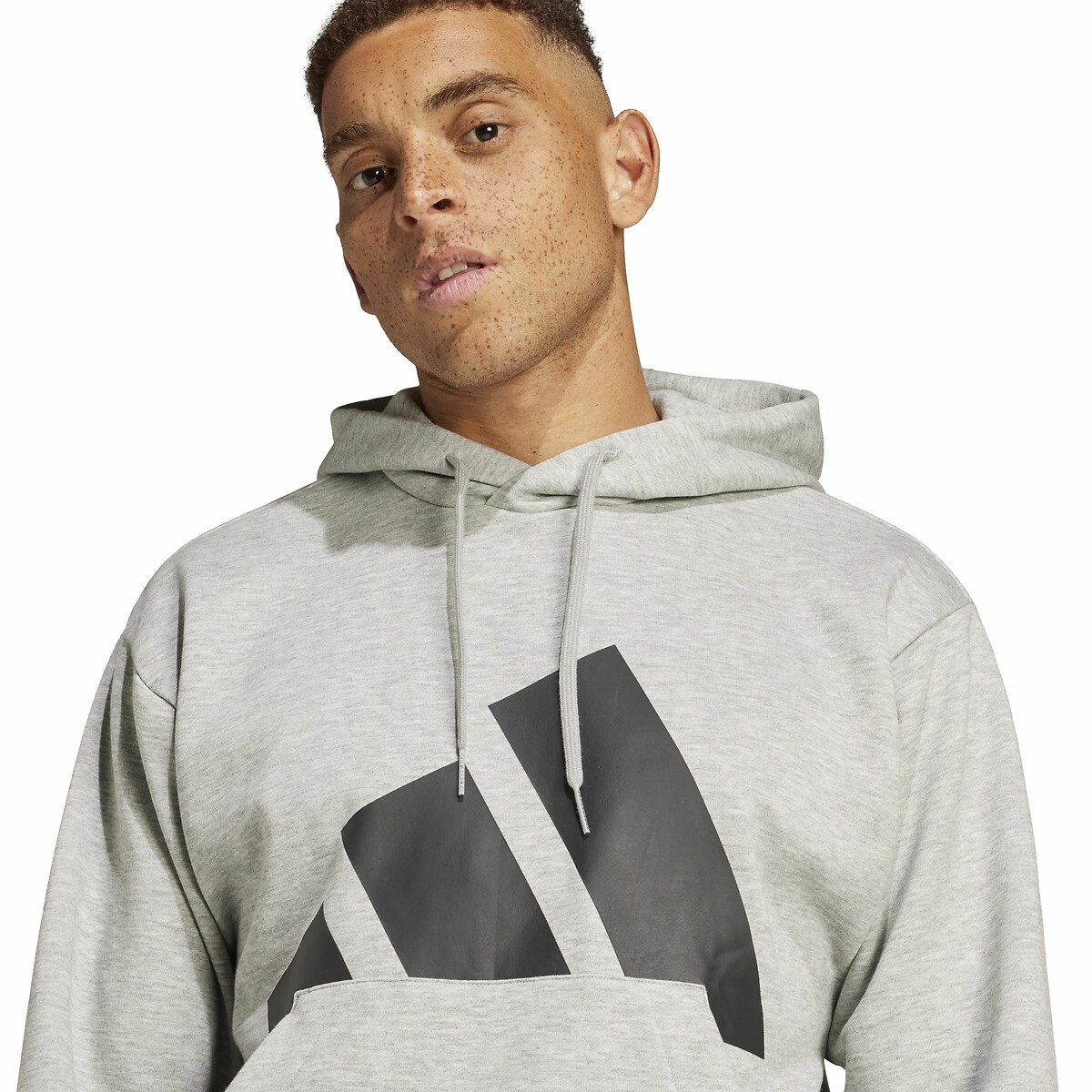 ADIDAS ROUPAS ESPORTIVAS<br>Moletom Flatton com logo Essential