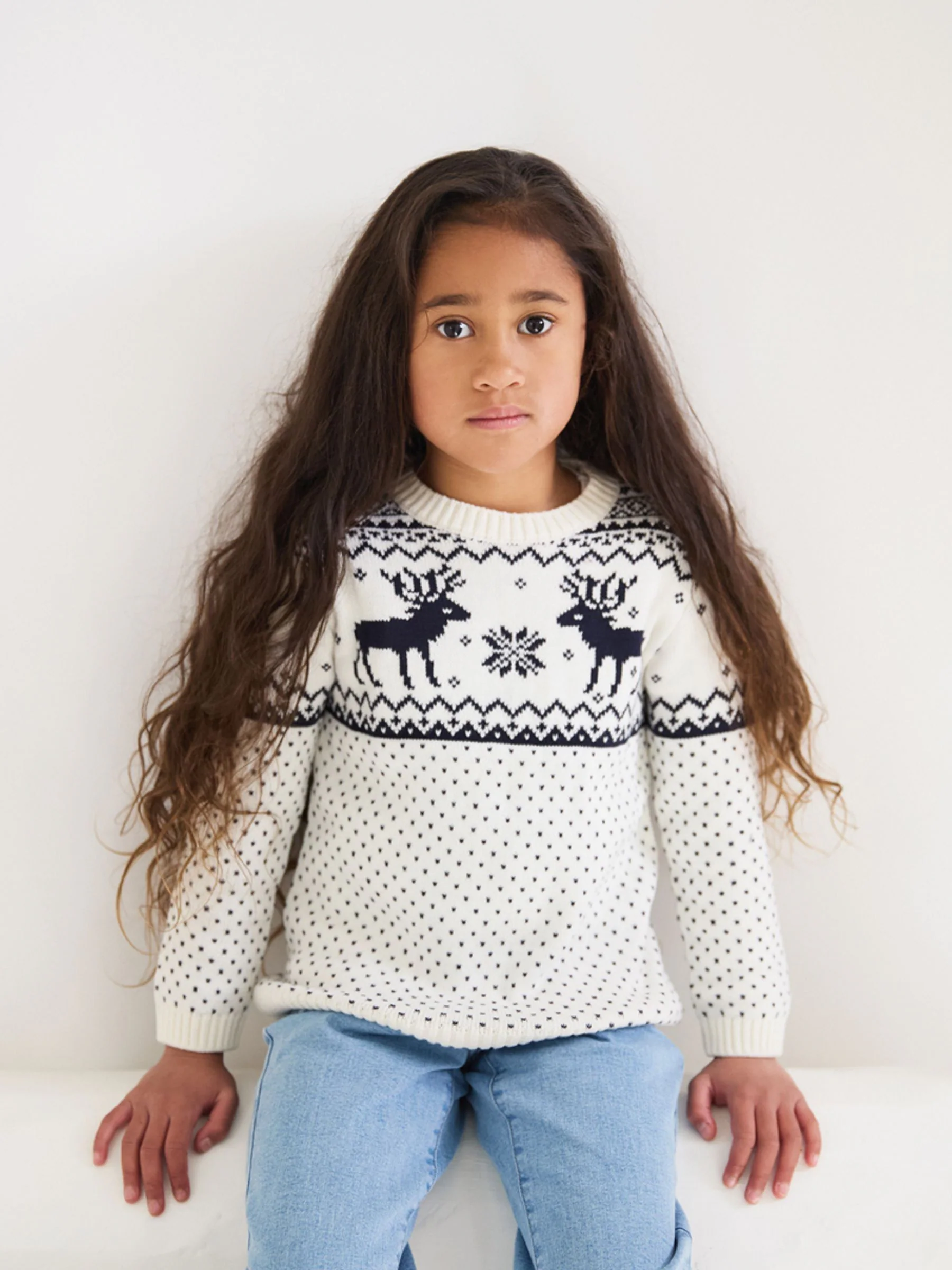 Crème - The Little Tailor kinderkersttrui met rendier-fairislepatroon