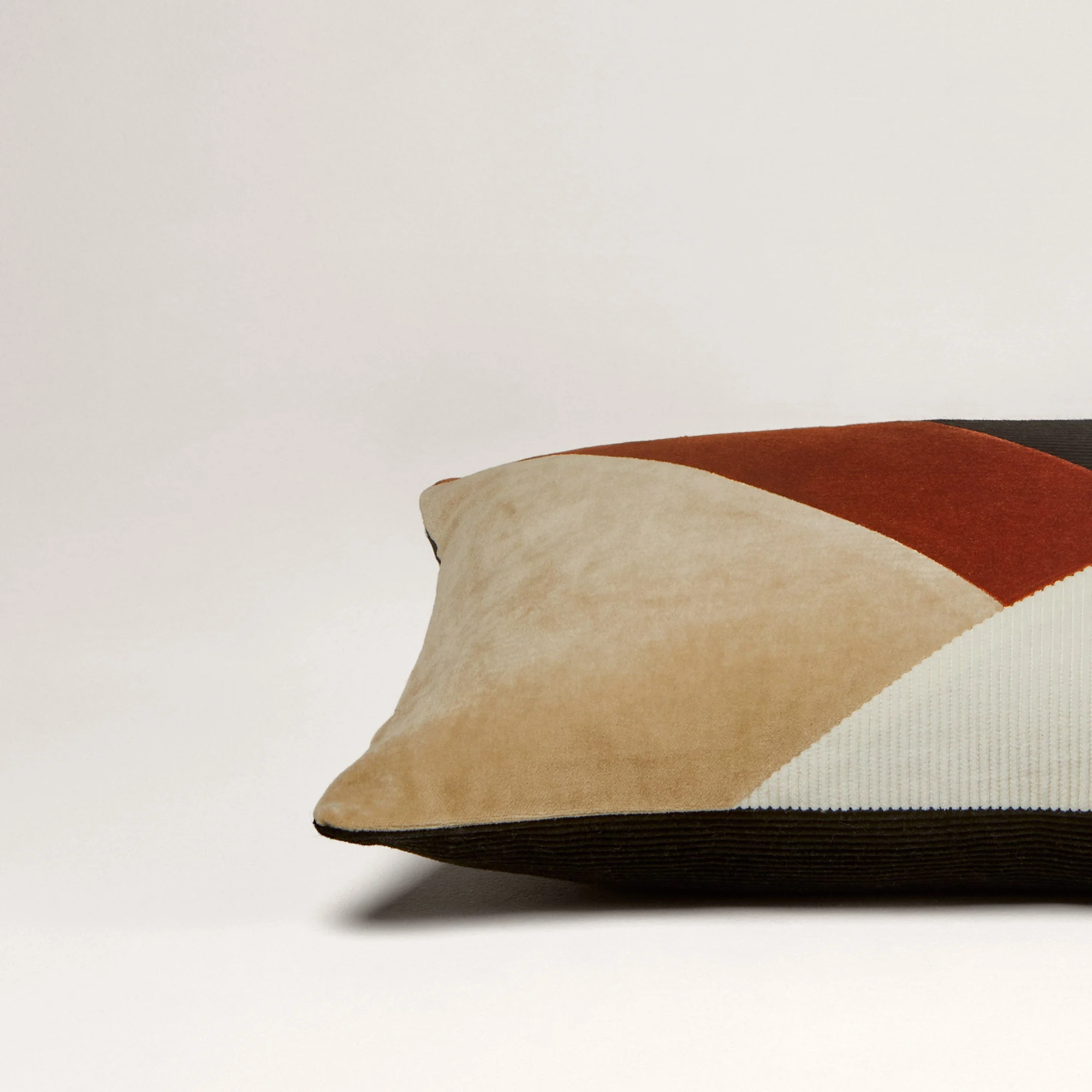 GOTIE - Housse de coussin | Beige