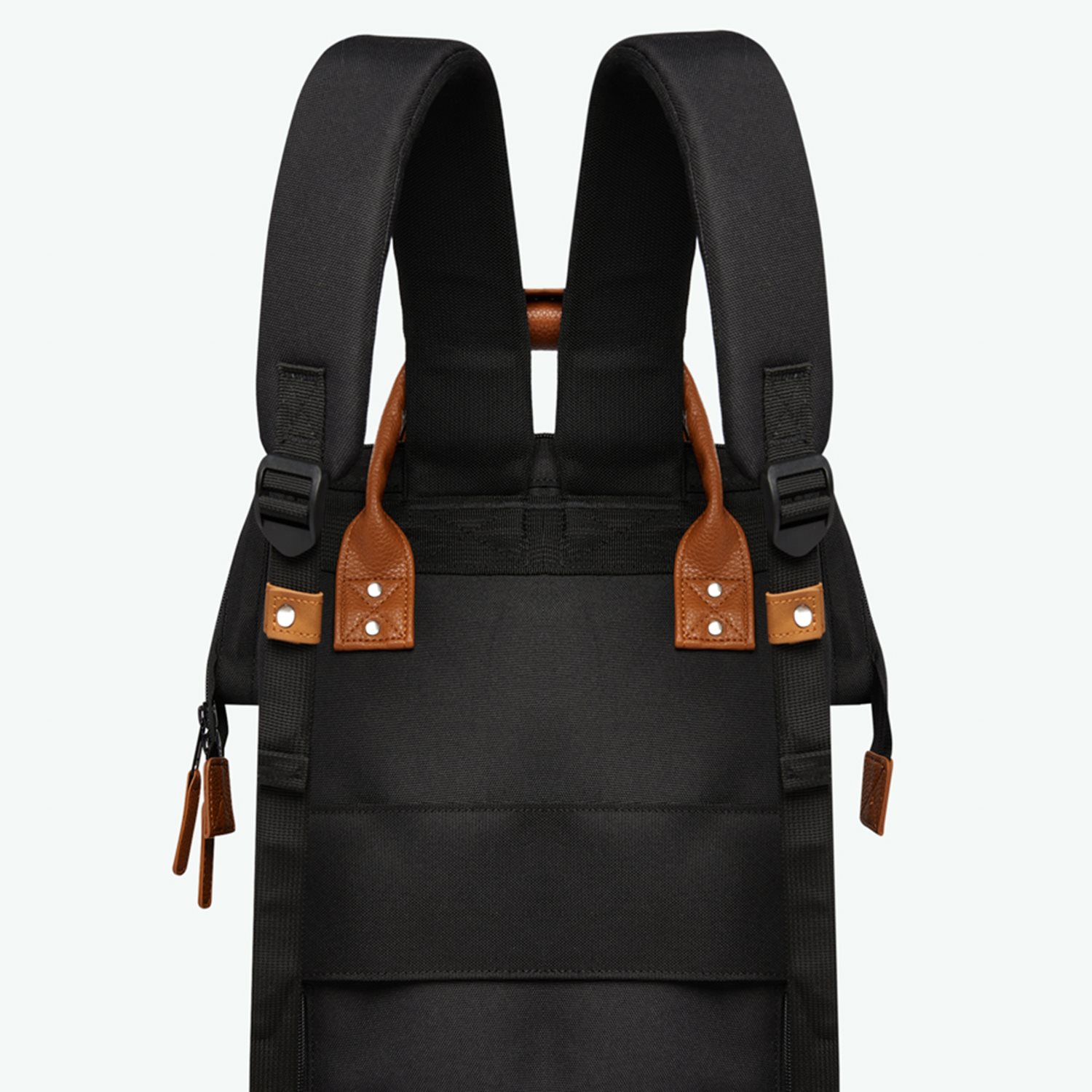 Cabaia Avdenturer Bag Large cologne