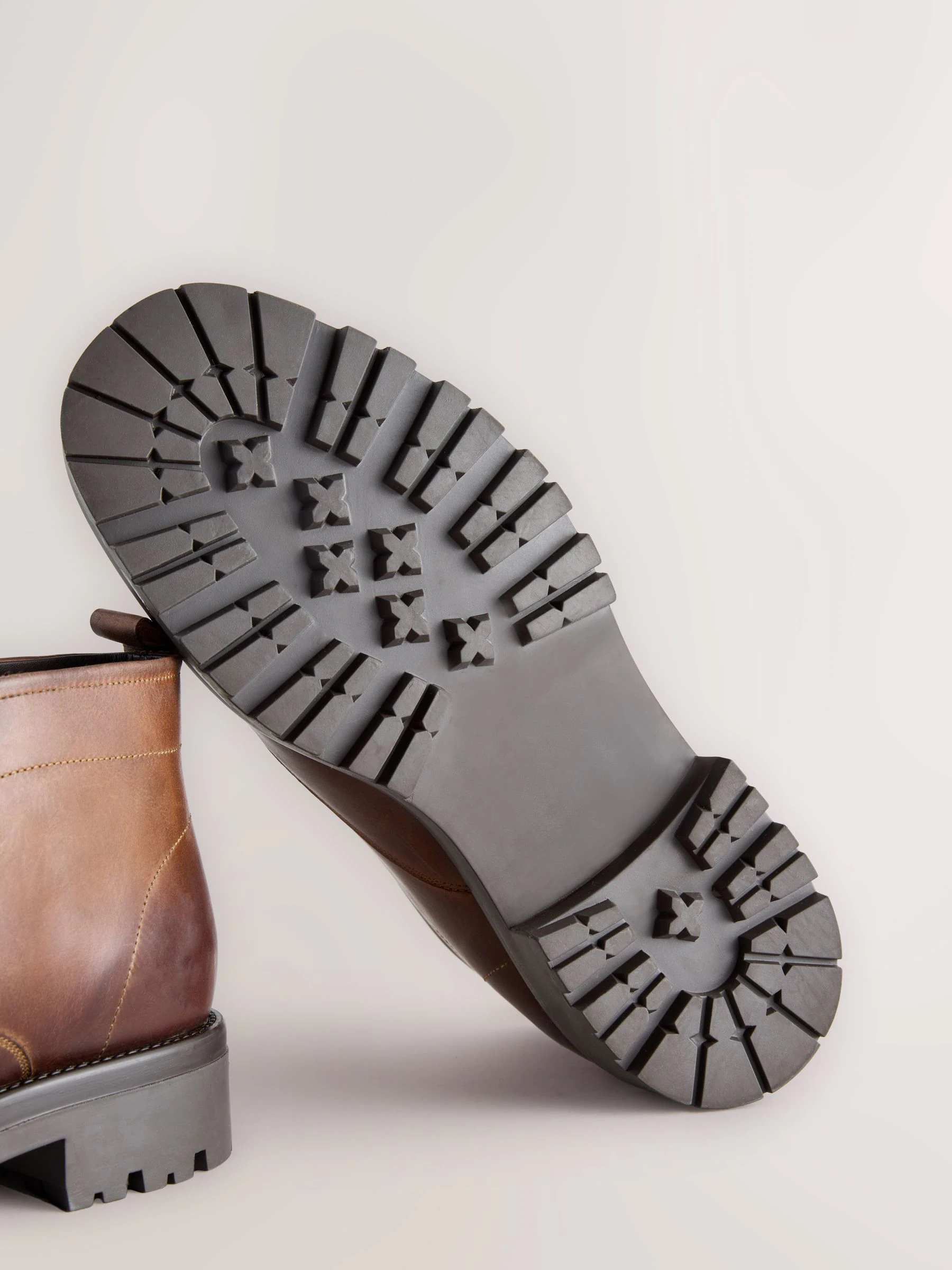 Lichtbruin - Chunky Leather Chukka Boots