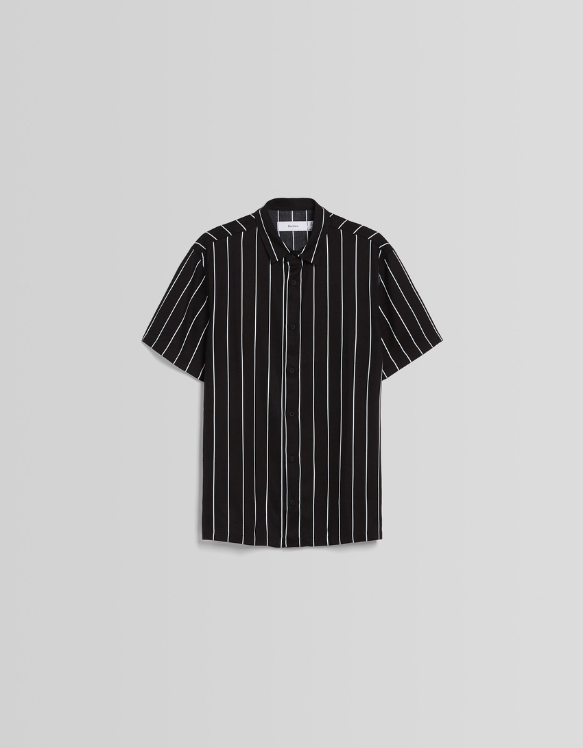 Camisa de sarja listrada de manga curta