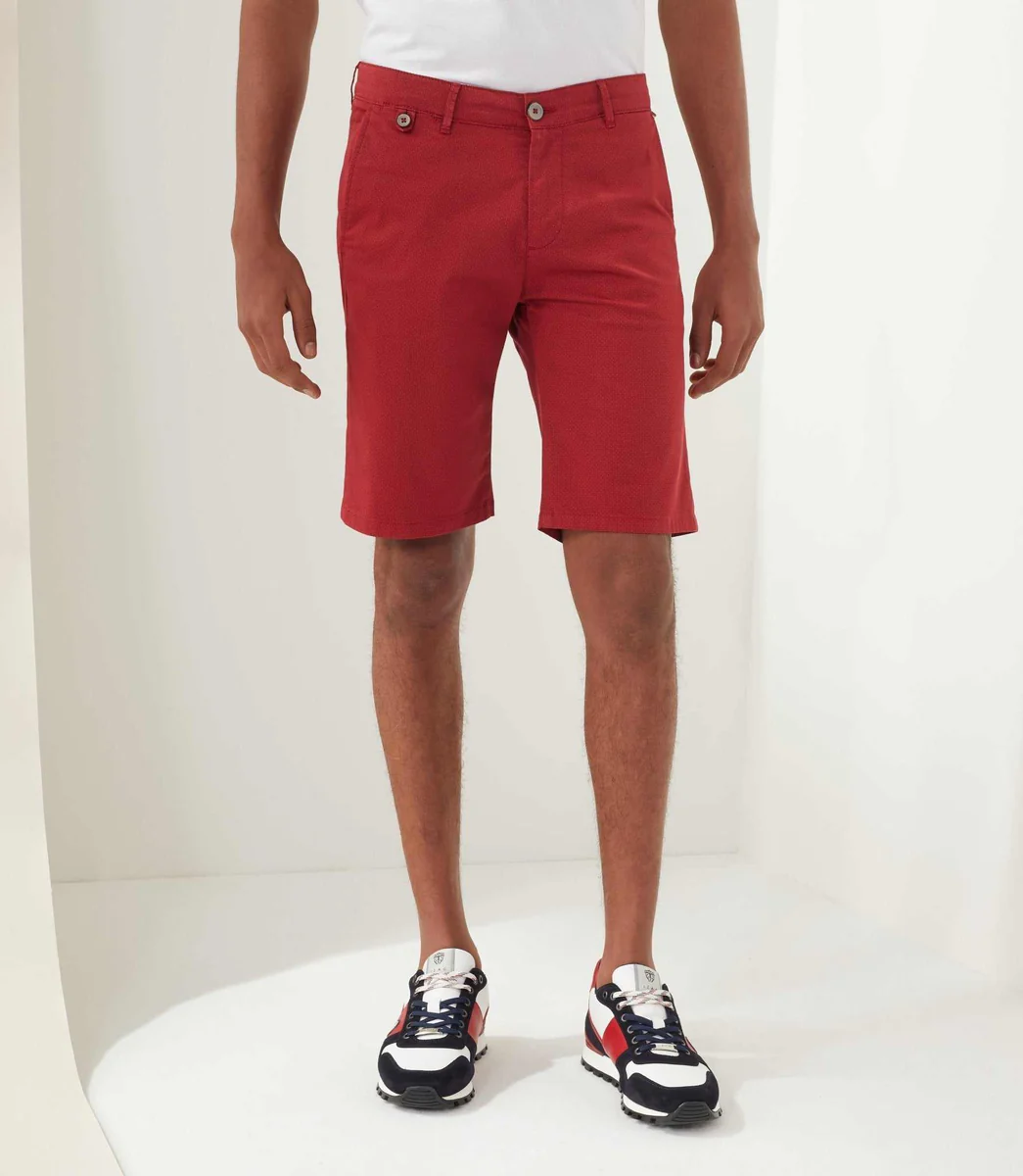 Bermuda rouge 