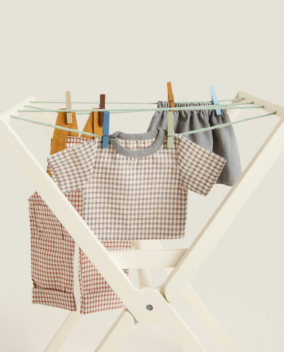 CONJUNTO DE ROUPAS DE BRINQUEDO