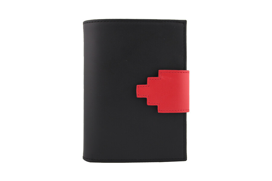 Gable black red