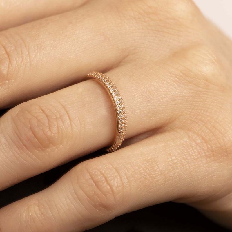 Bague Or Rose et oxydes de zirconium 