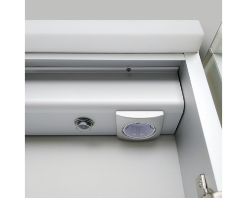 LED spiegelkast DSK London light 80 x 70 cm IP 44 (beschermd tegen vreemde voorwerpen en spatwater)