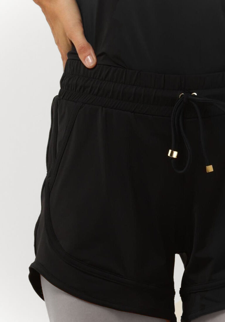 DEBLON SPORTS zwarte deblon sports shorts kate shorts