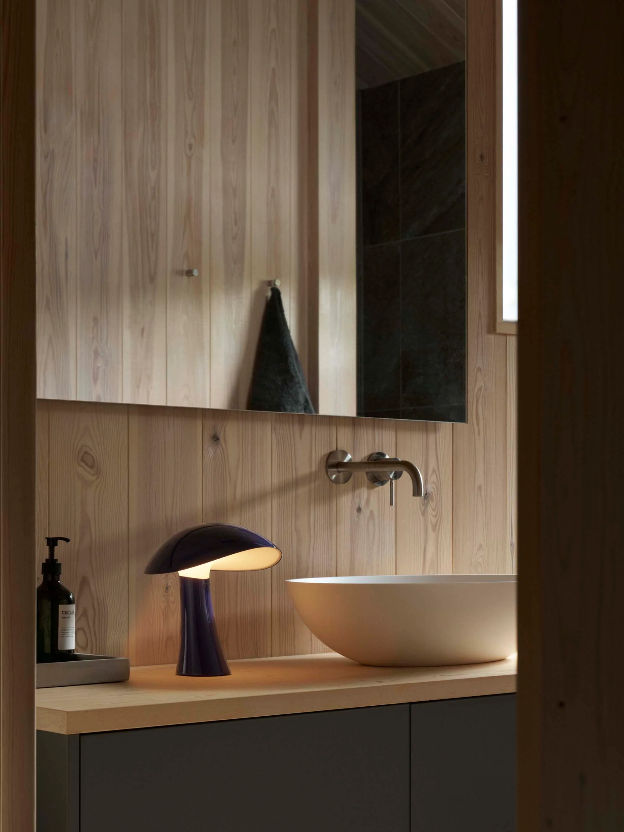 Kleine dimbare LED tafellamp Rumee 220
