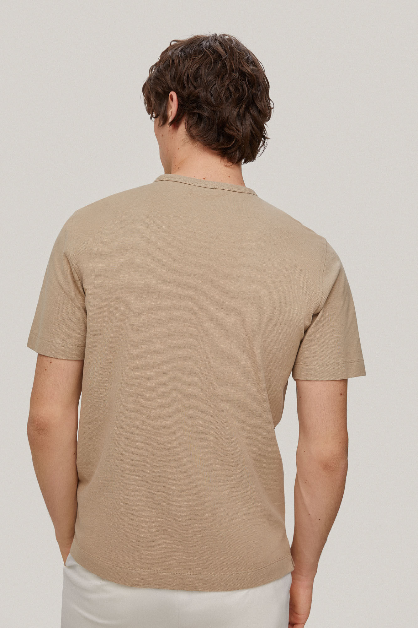 Camiseta Piqué - Bege