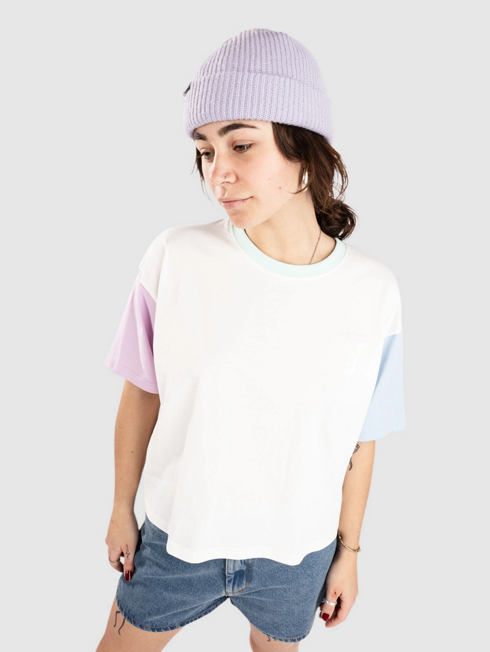 Blue Tomato Colorblock T-Shirt off white cb