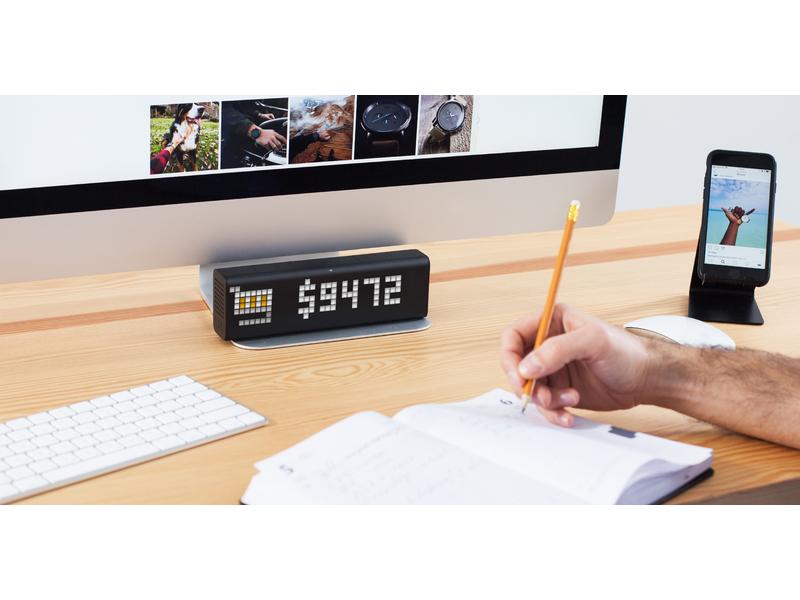 LaMetric Smart-Display LaMetric Time LaMetric TIME Tischuhr für Smart Home
