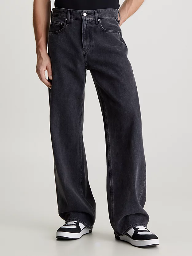 Calças jeans folgadas dos anos 90