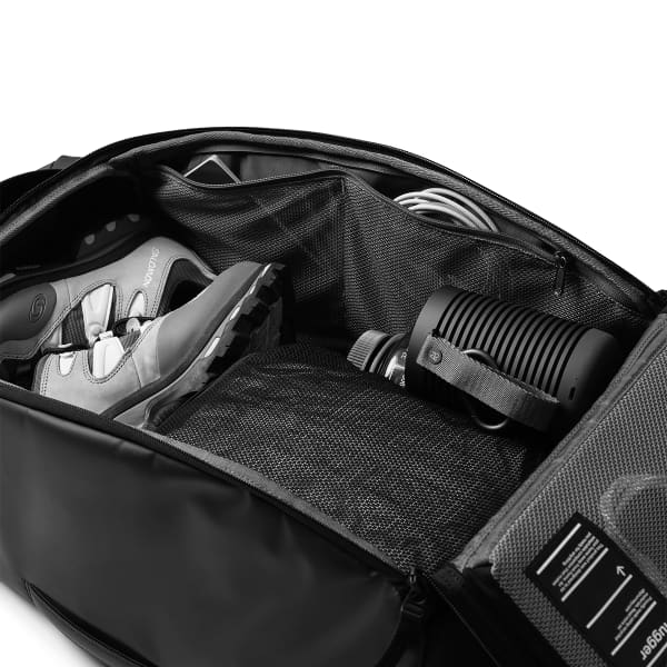 Bagagerie de voyage DB HUGGER ROLLER BAG CARRY-ON 40L