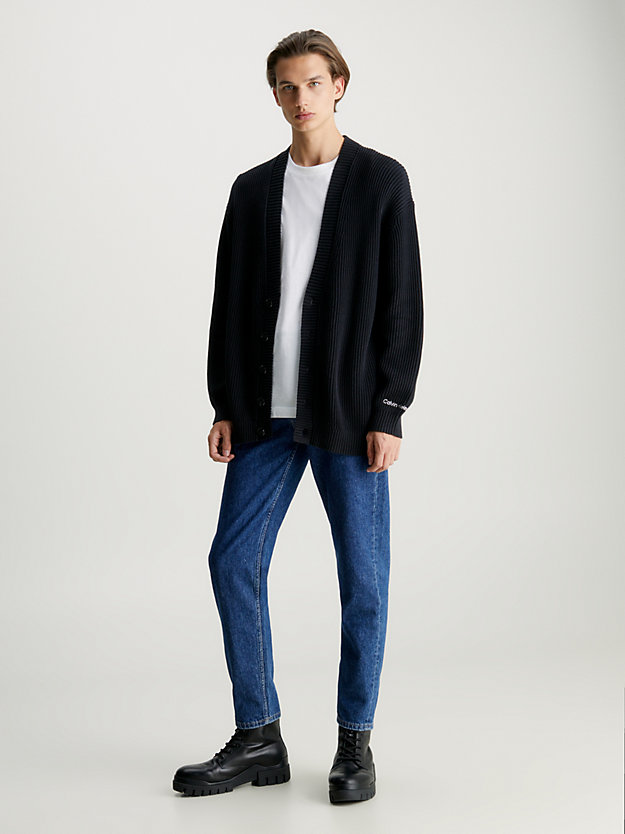 Calça jeans afunilada