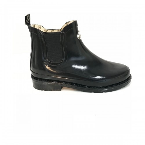 Botas femininas Urban Gloss na cor preta.