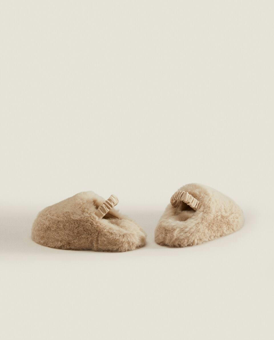 Chinelo Mule de Pele Sintética