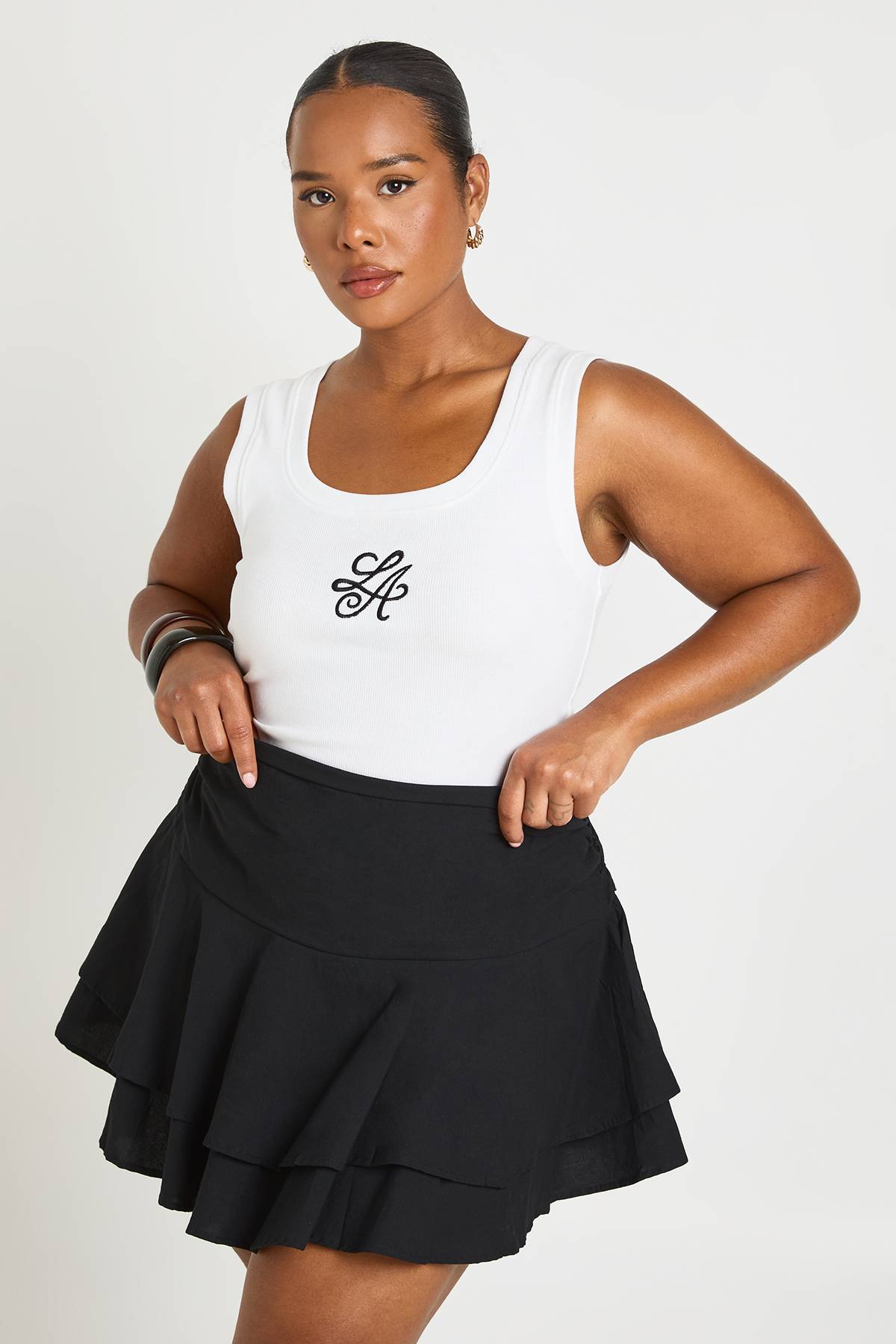 boohoo Jupe-short Grande Taille À Volants Superposés