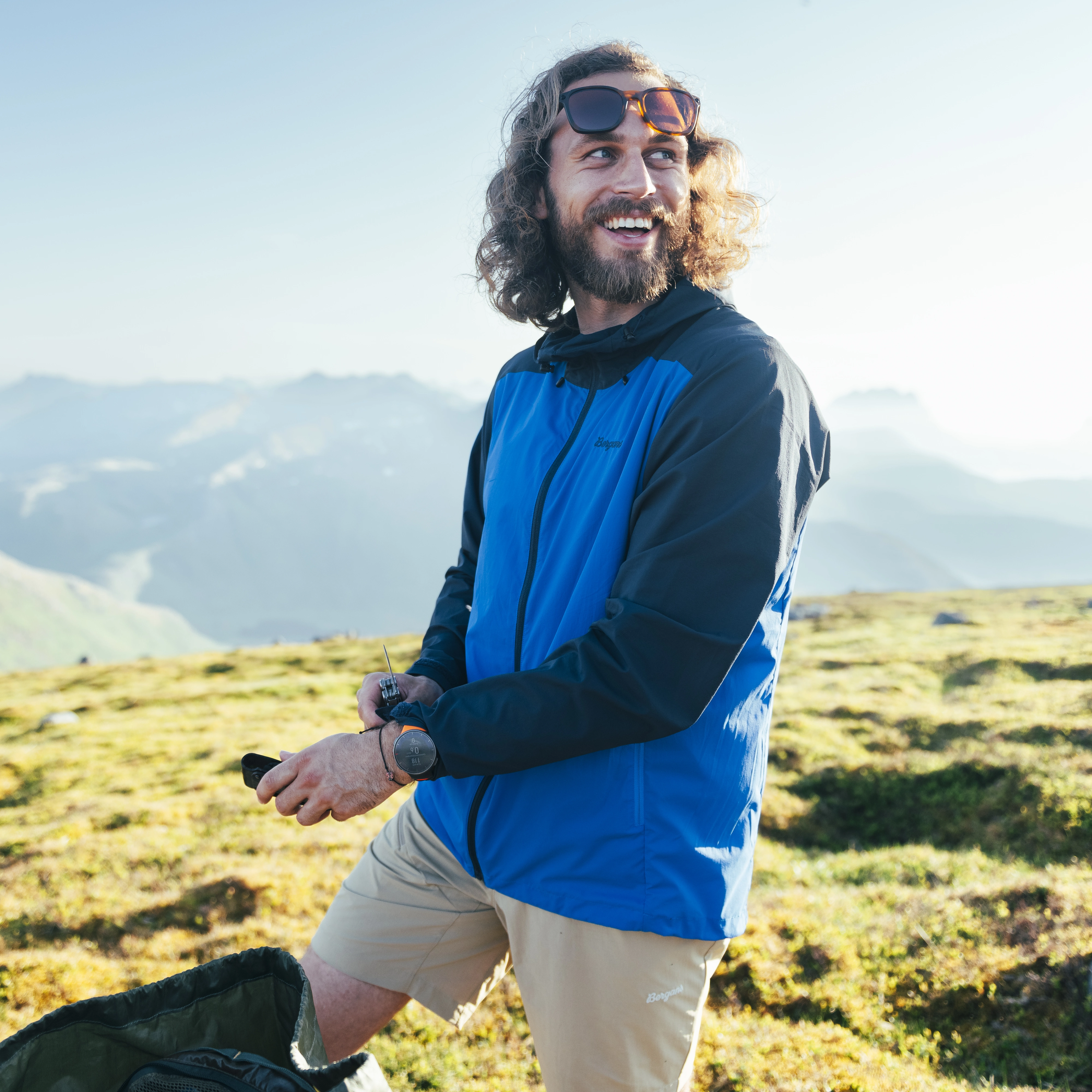 Rabot Windbreaker Jacket Men Space Blue / Navy Blue