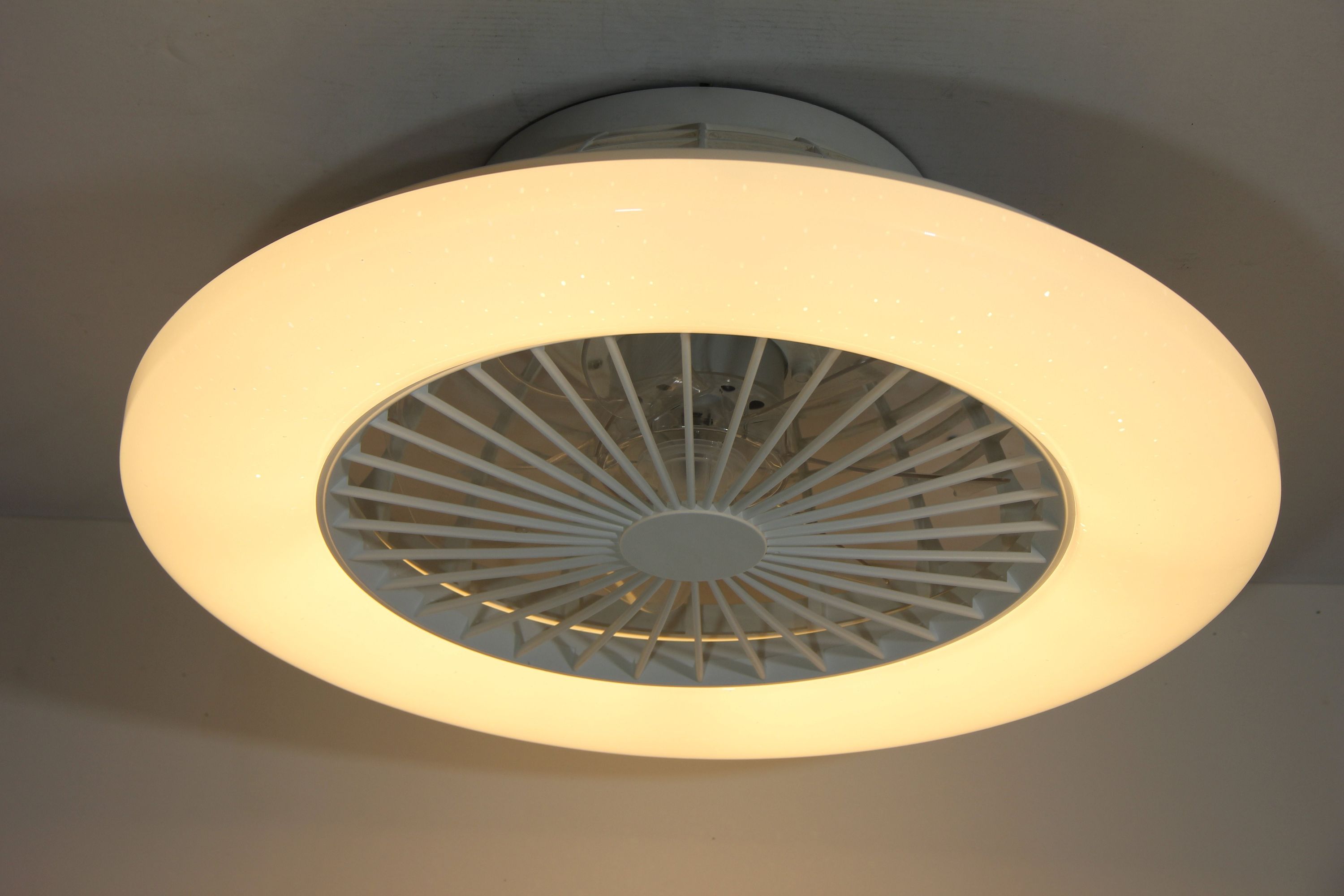 Deckenventilator TRAVO