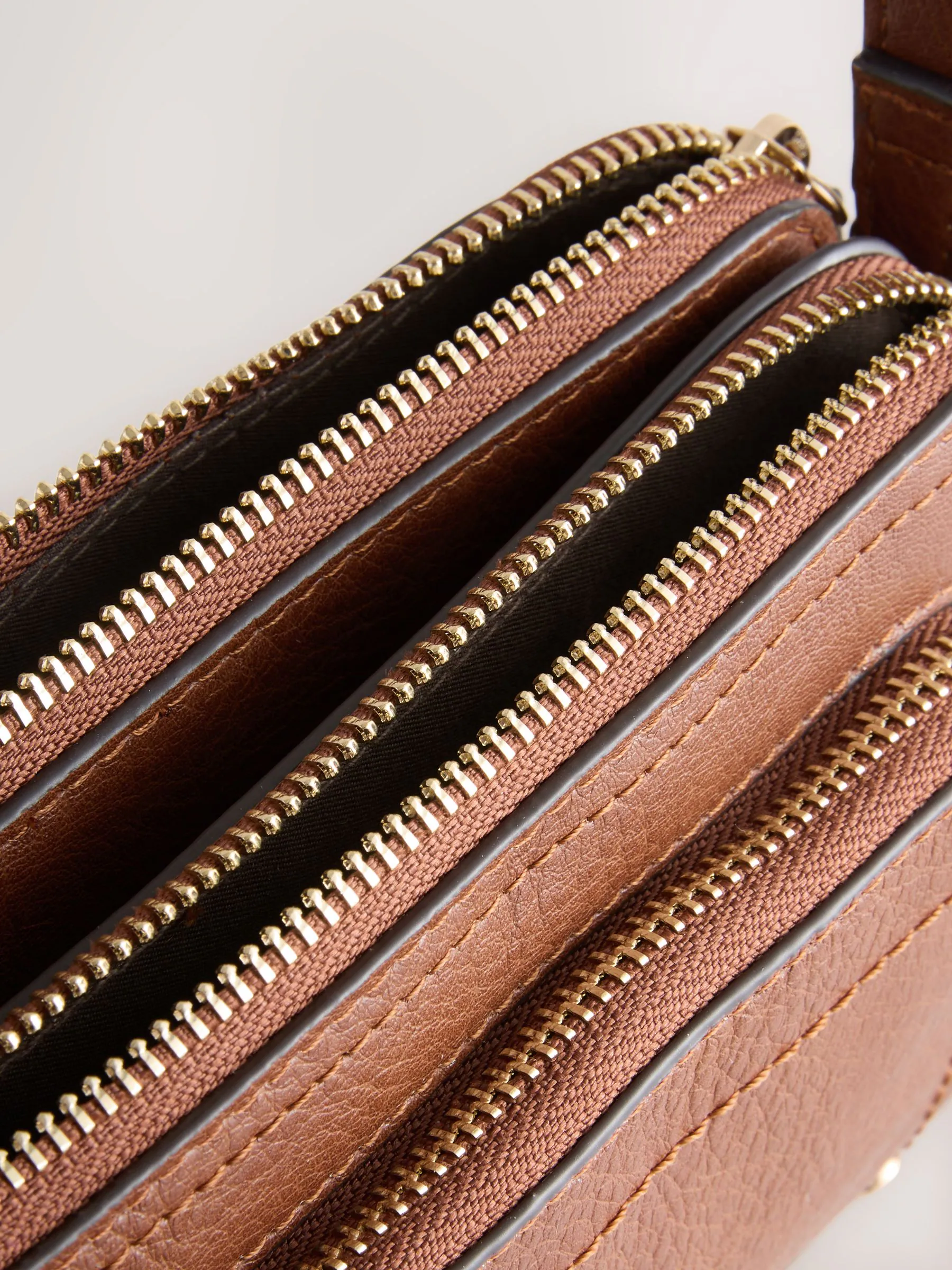 Lichtbruin - Crossbodytas met dubbele rits