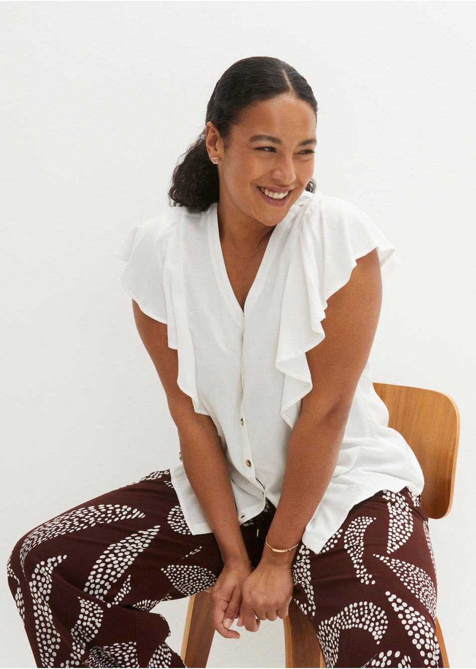 Blouse à manches volantées