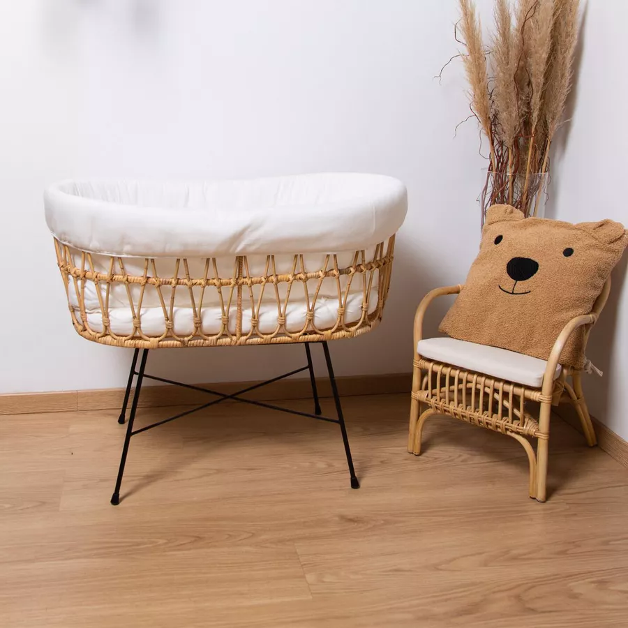 CHILDHOME Rattan Wiege mit Metallbeinen inkl. Matratze und Nestchen