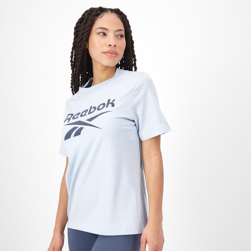 Camiseta Reebok com logo grande