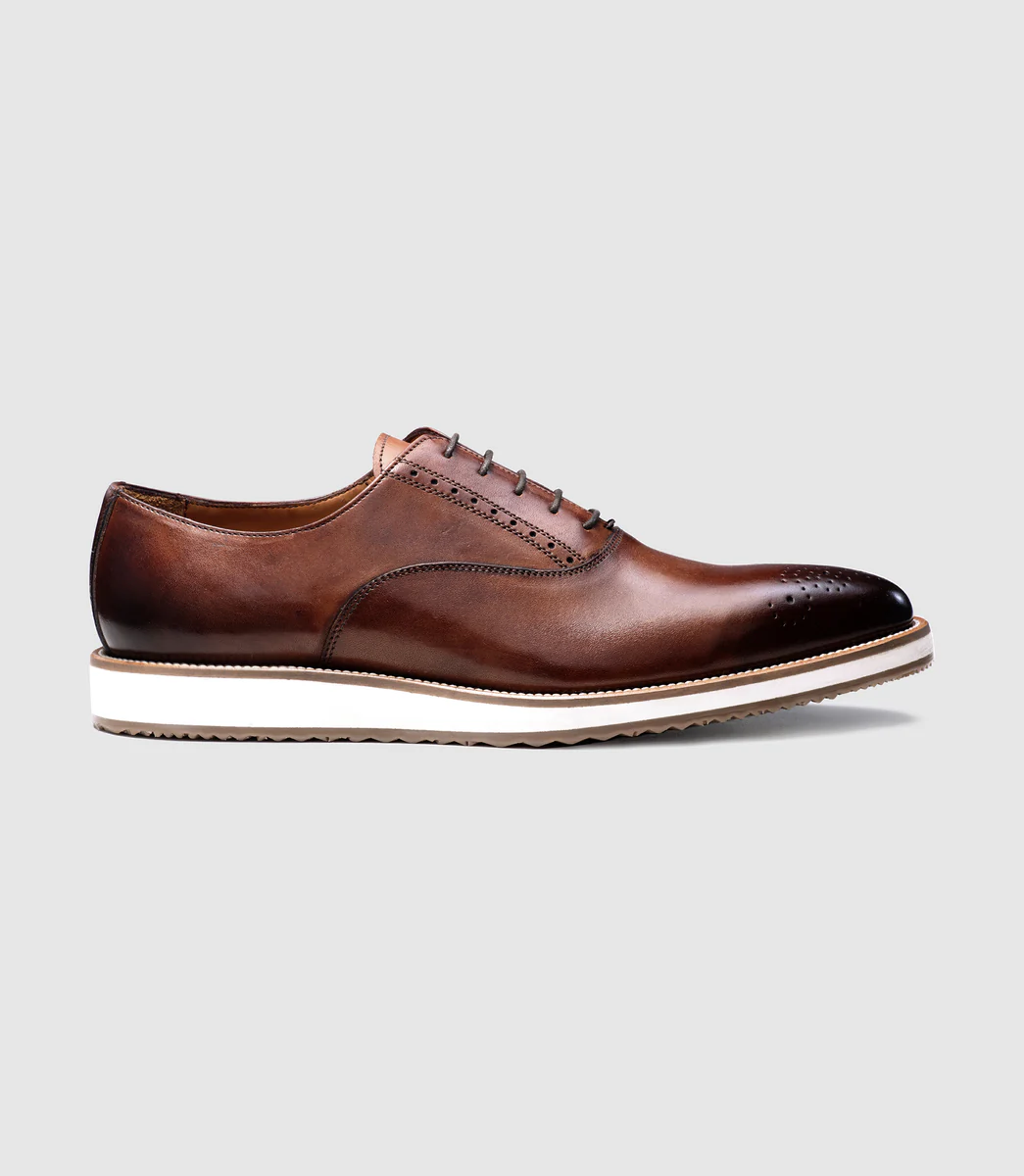 Sneakers couture marron 