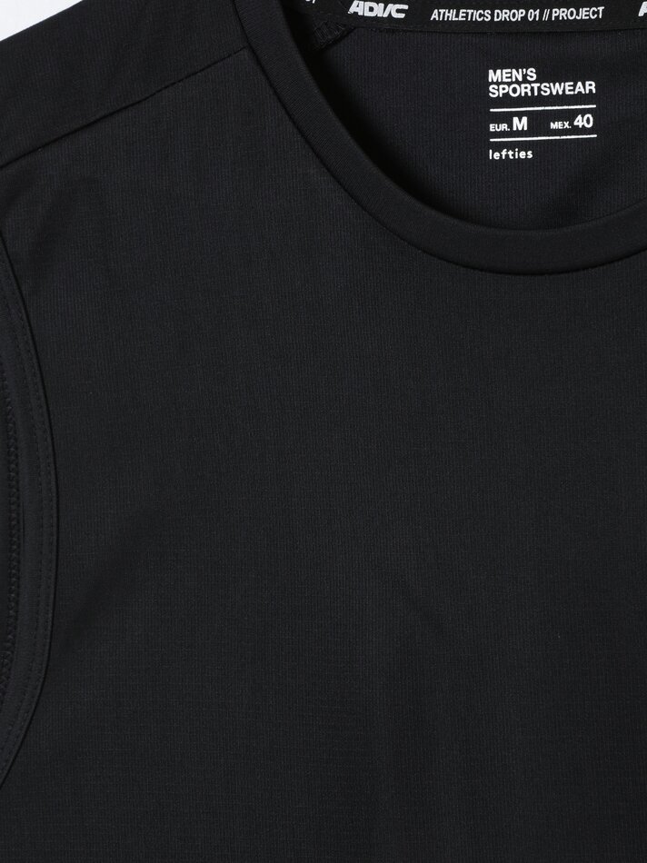 Camiseta esportiva sem mangas - Preta