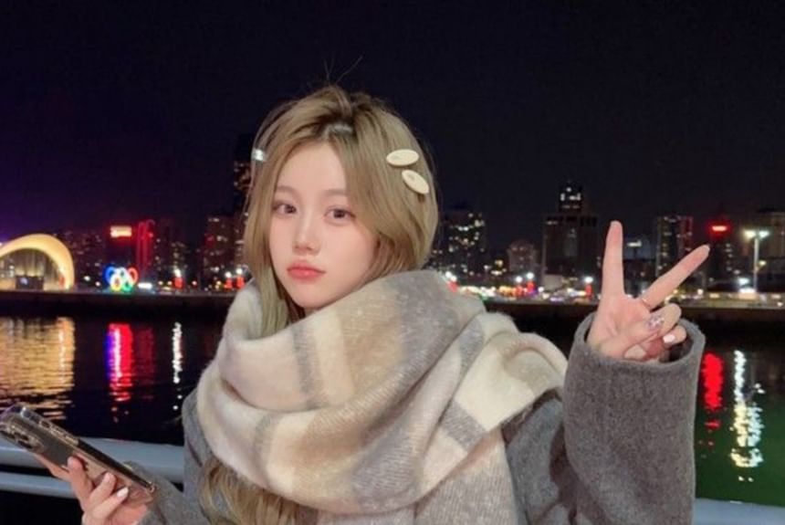 Hyeeun - Geruite Mohair Sjaal met Franjes