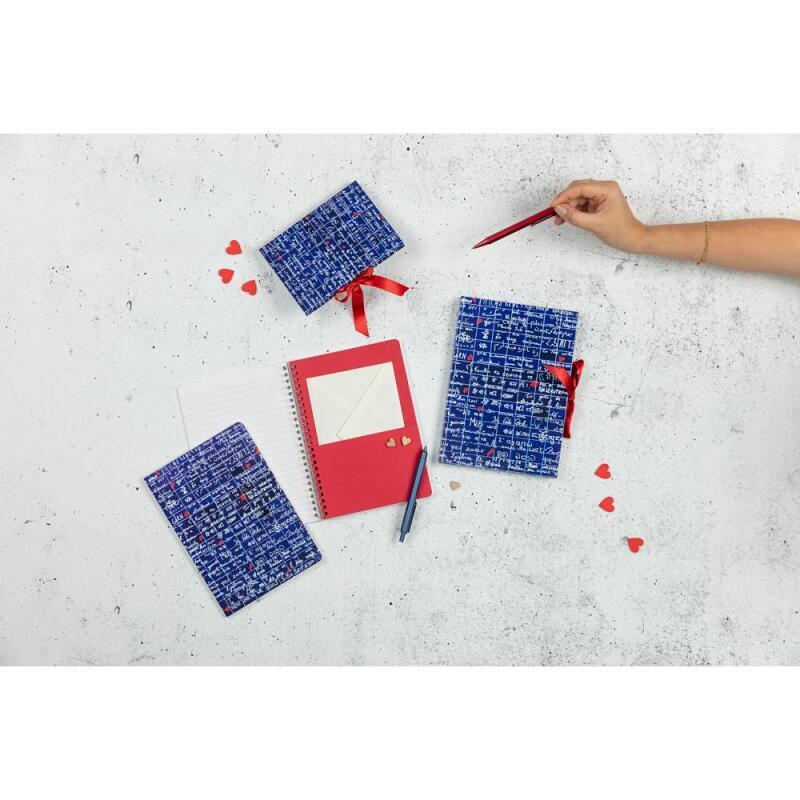 Le Mur des Je t'aime, Carnet rembordé rigide A5 14,8x21 cm, 144 pages, ligné, fermeture avec ruban