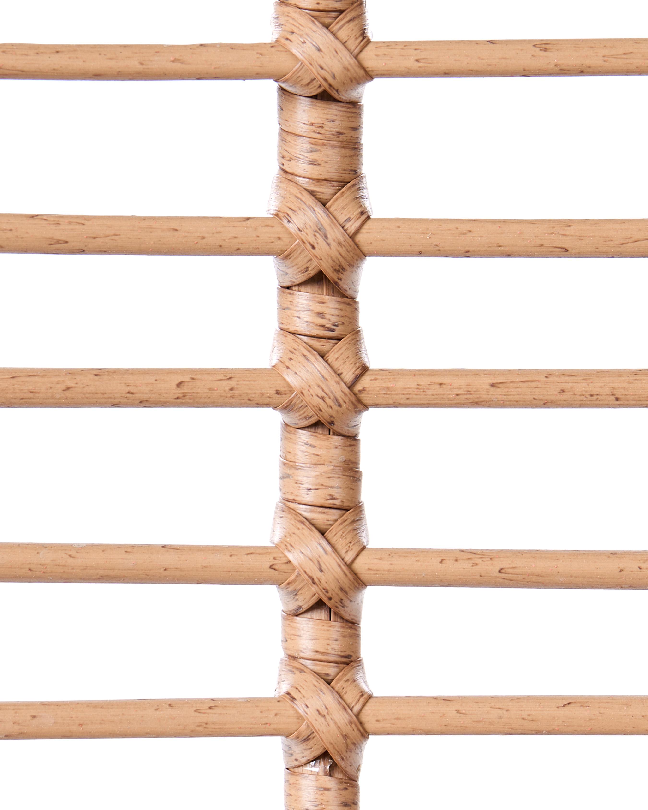 Tuinstoel MESTRE met voetenbank PE rotan Lichtbeige