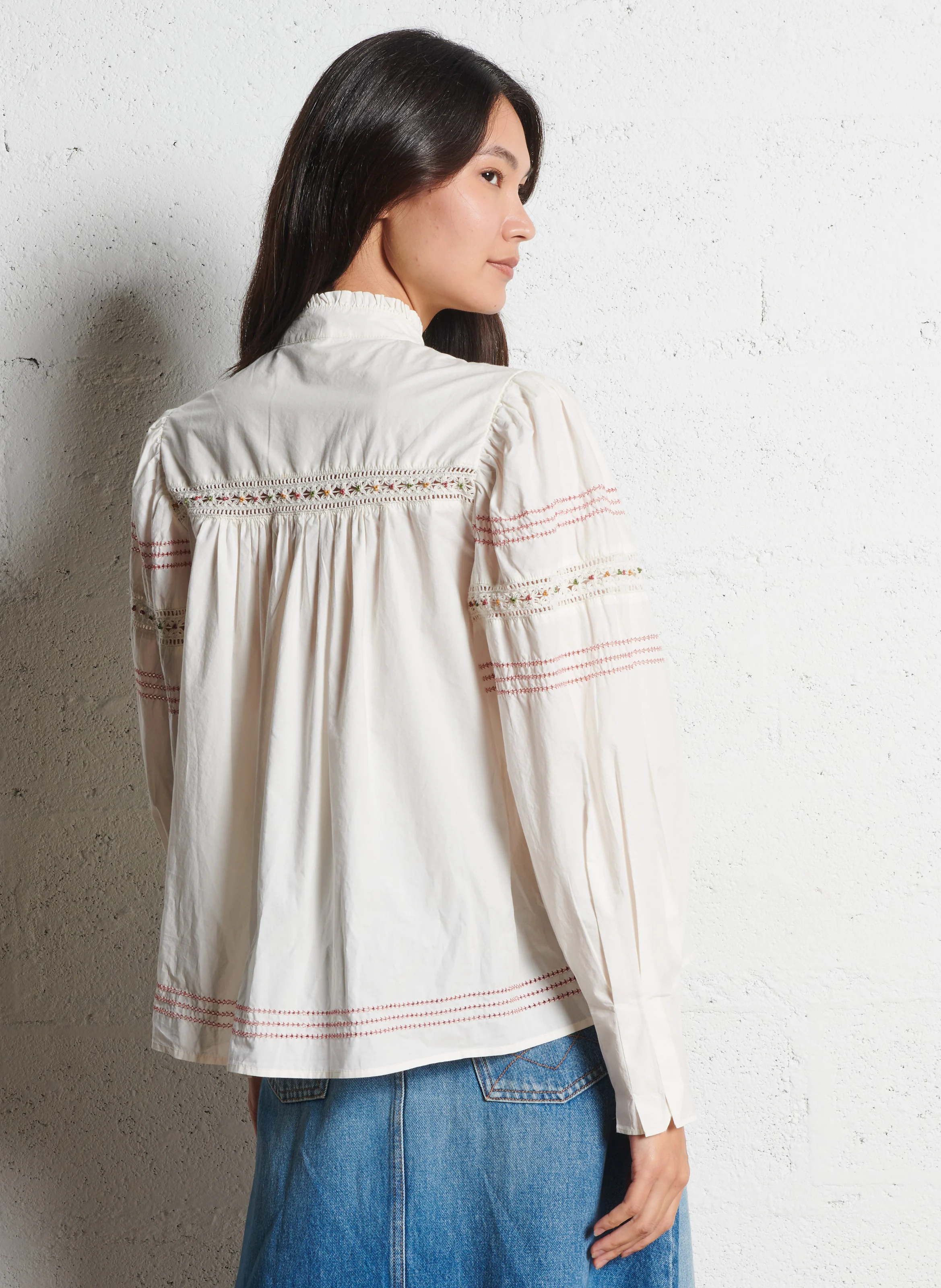 AMALYA - Blouse ample brodée en coton | Blanc
