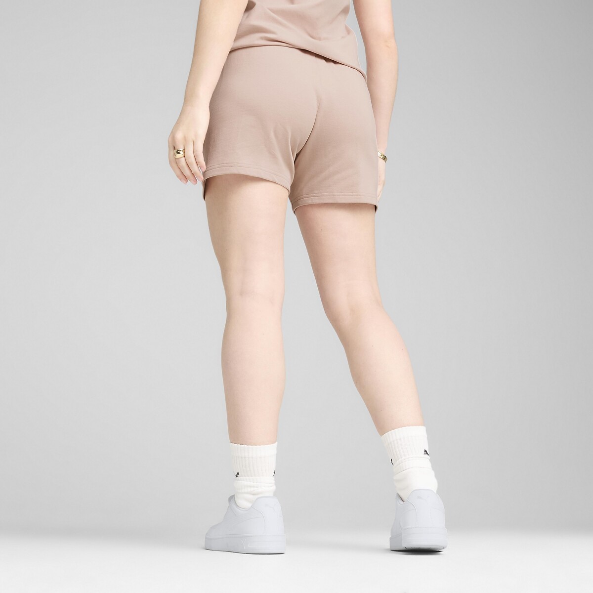 Calça curta PUMA ESSENTIAL ELEVATED