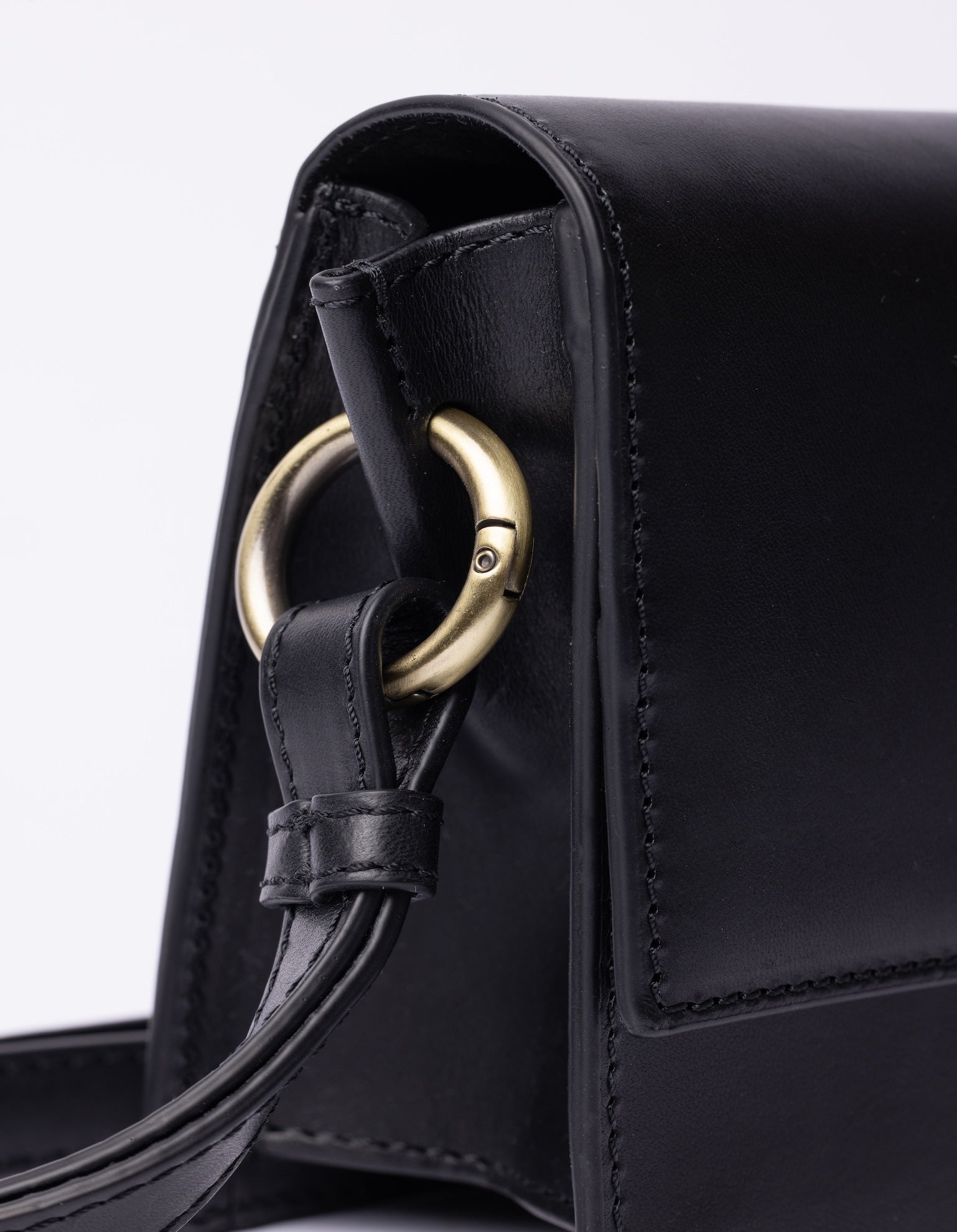 Stella - Black Classic Leather
