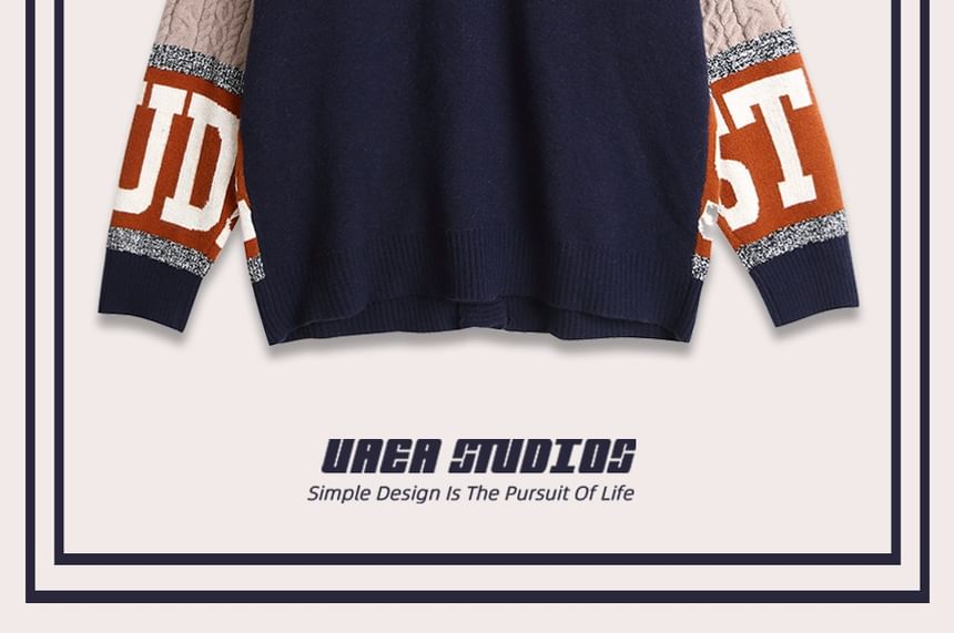 Chuoku - Kabelgebreid vest met V-hals en beermotief en letters