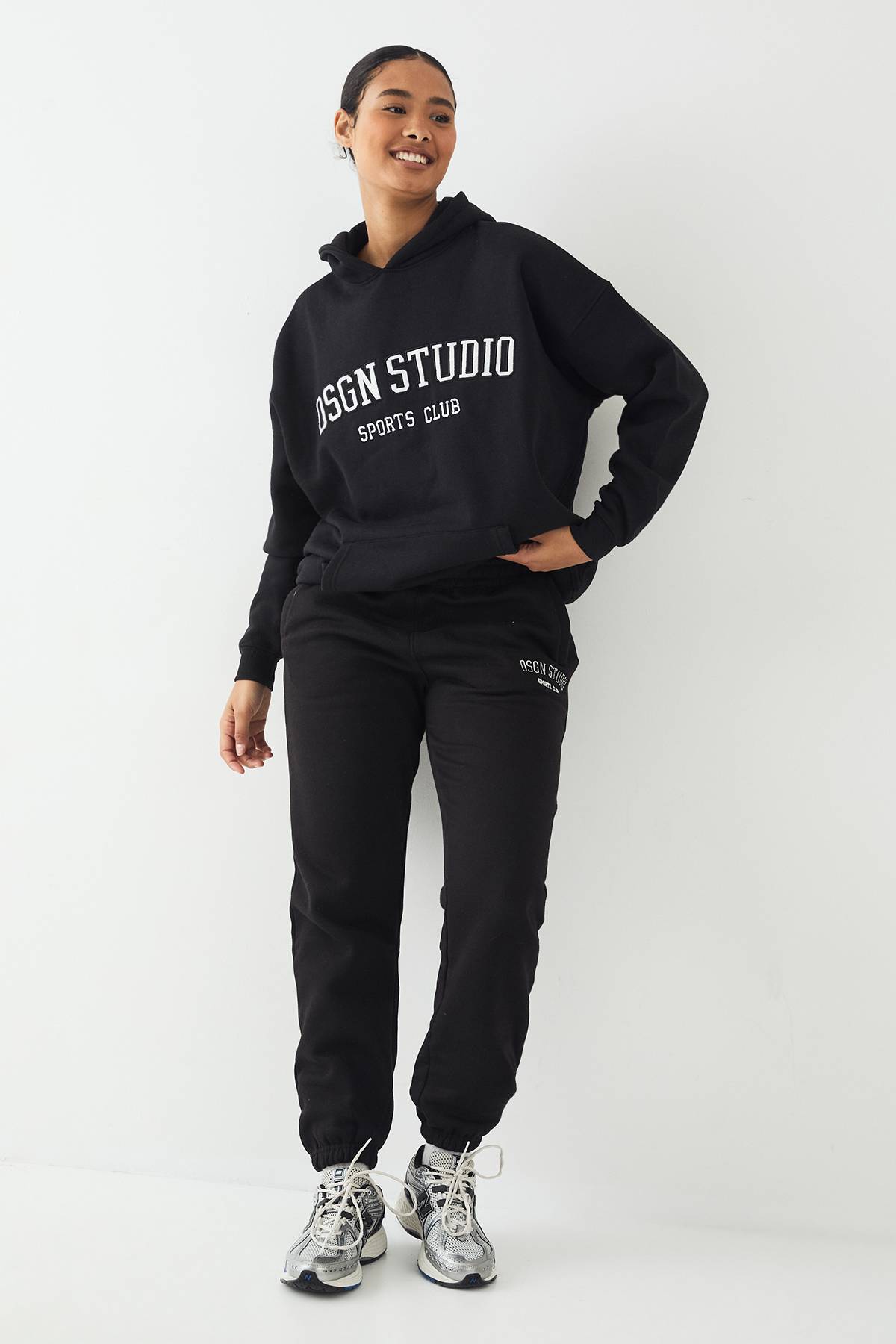 Jogger Oversize à Appliques DSGN Studio