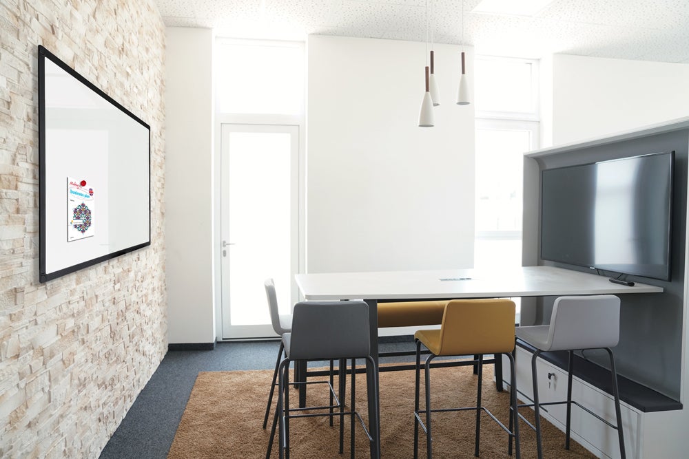 Whiteboard met zwarte lijst 100x150 cm – magnetisch