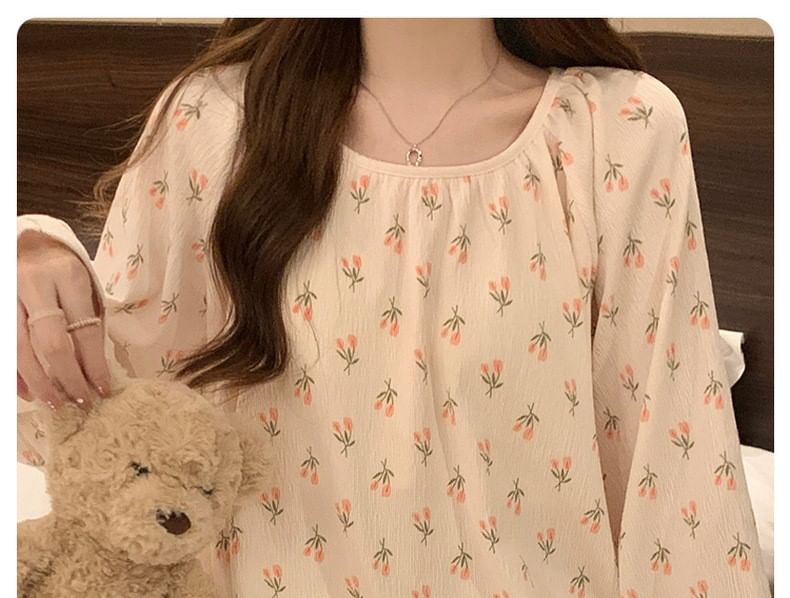 Featherbright - Pyjamaset: Blouse met bloemenprint en gewatteerde broek