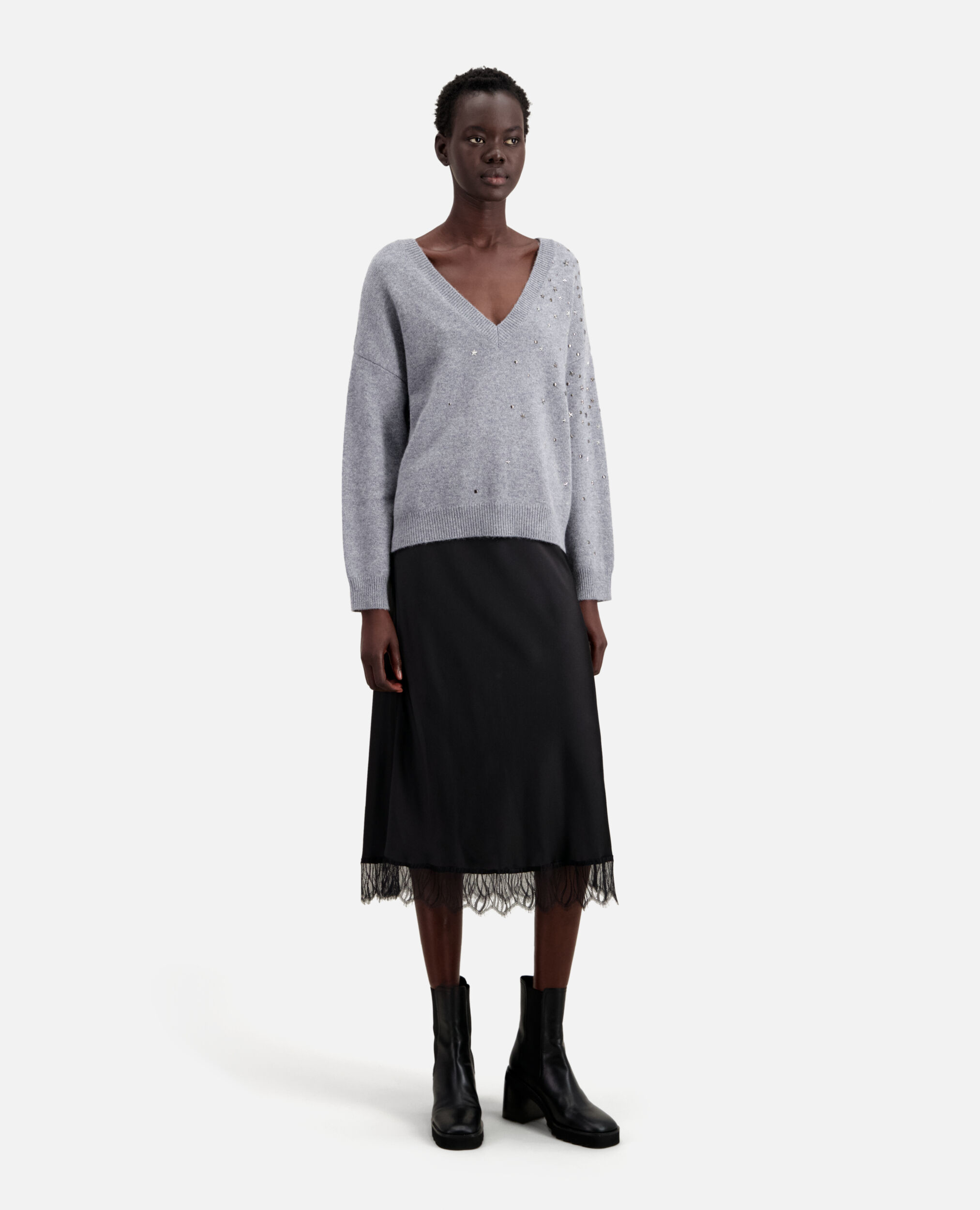 Grey sweater in cashmere-blend with stars