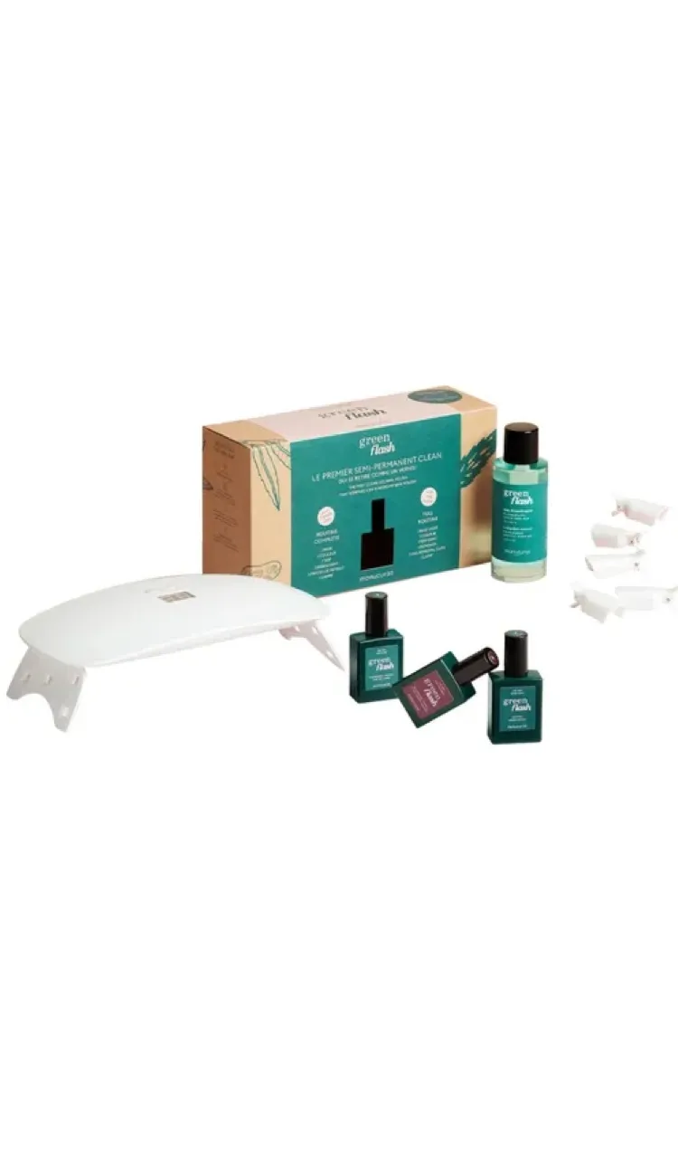 Manucurist Coffret routine semi-permanent Green Flash Terracotta en exclusivité chez Blissim-800 g