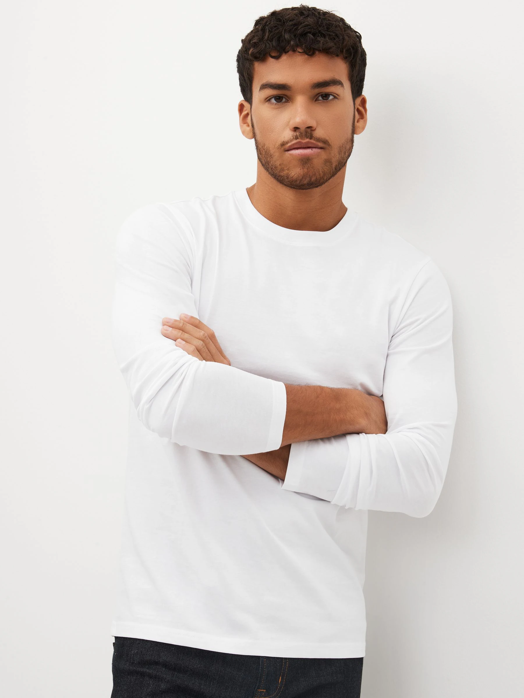 Zwart/wit/marineblauw/groen/bordeauxrood - Normale Pasvorm - verpakking van 5 regular-fit T-shirts met lange mouwen van 100% katoen