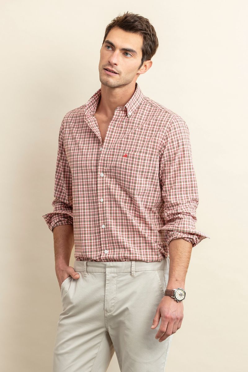 CAMISA AOS QUADRADOS