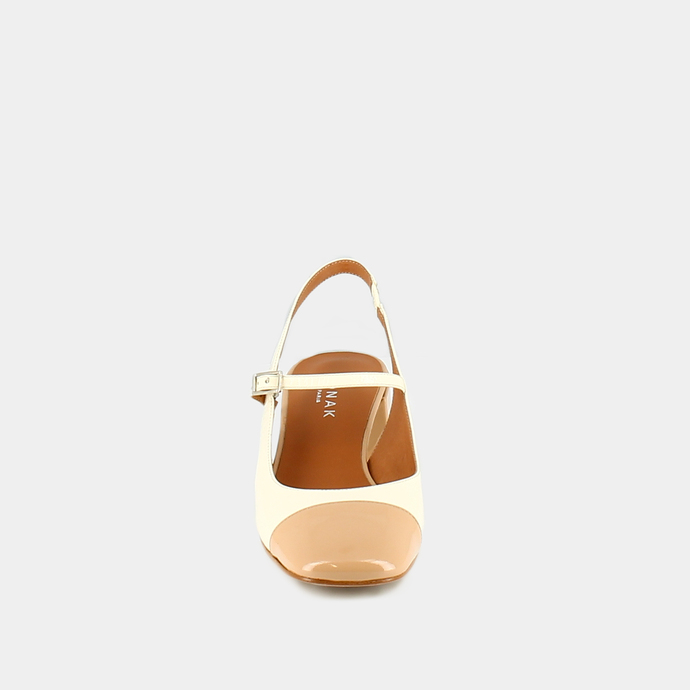 Salomés slingback à bouts carrés  en vernis beige et écru