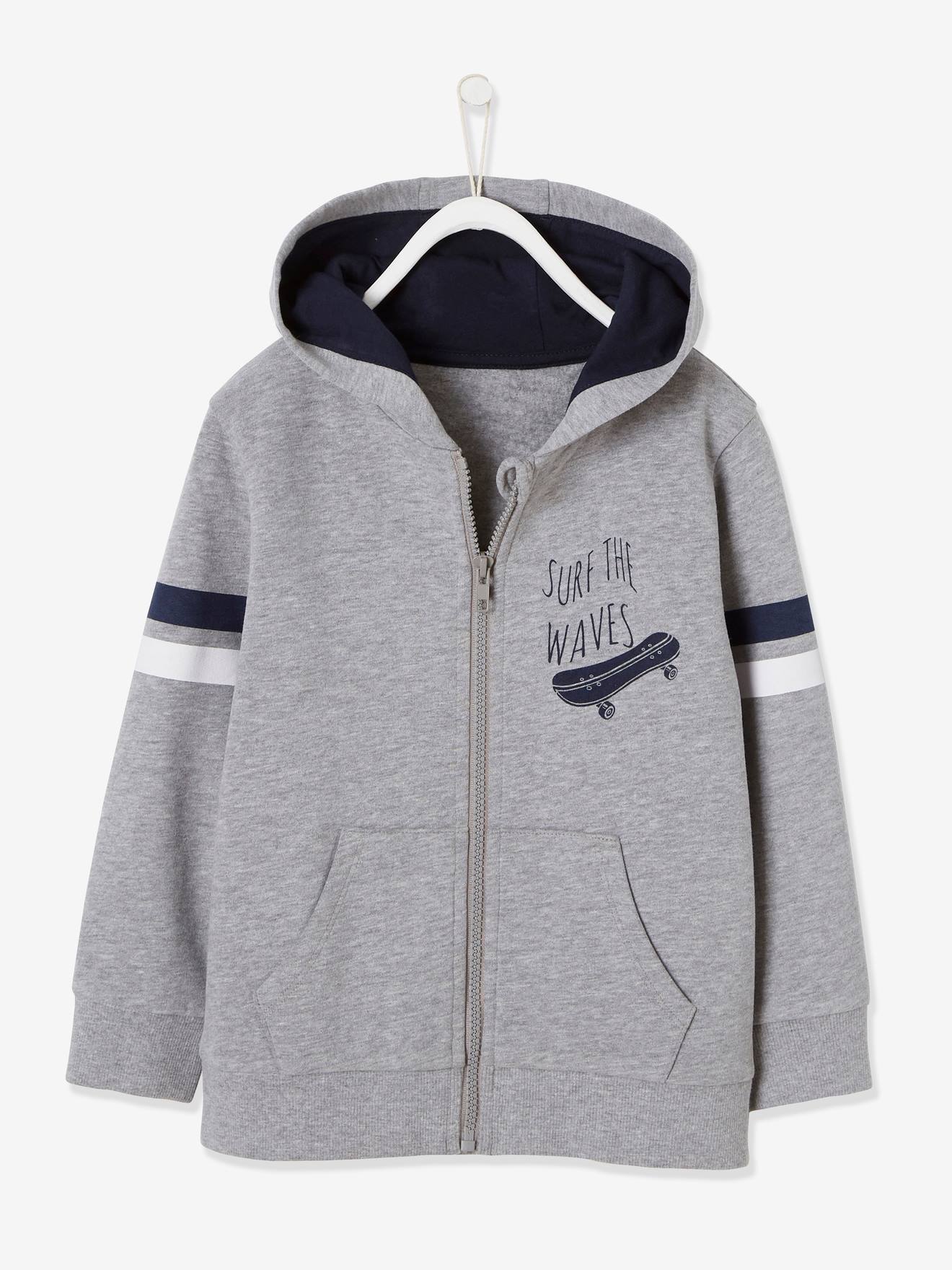 Moletom infantil com zíper na cor cinza claro liso com estampas.