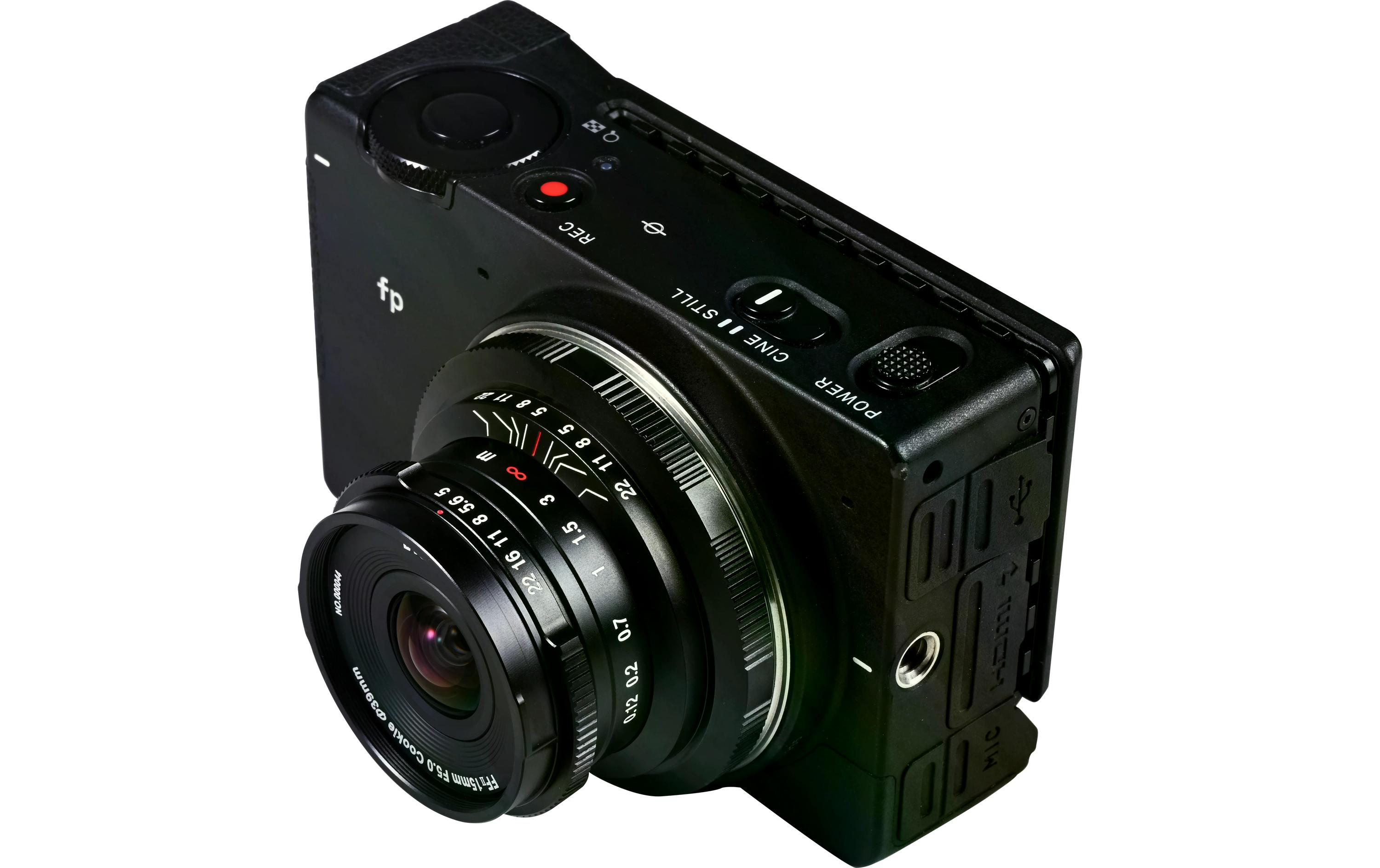 Festbrennweite 15 mm F/5 Cookie FF – L-Mount<br>Kompaktes Pancake-Objektiv für die Alltagsfotografie