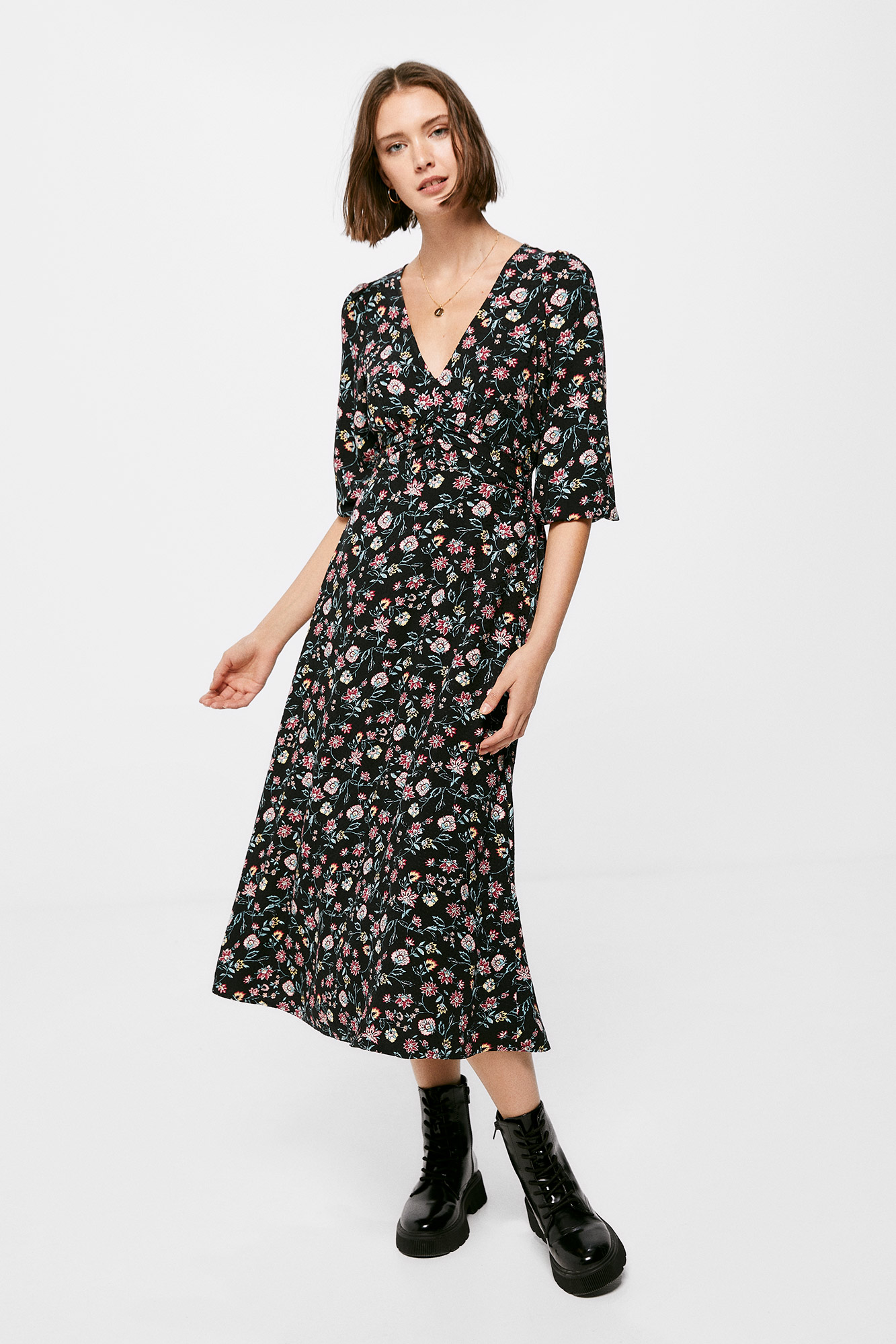 Vestido midi com estampa floral