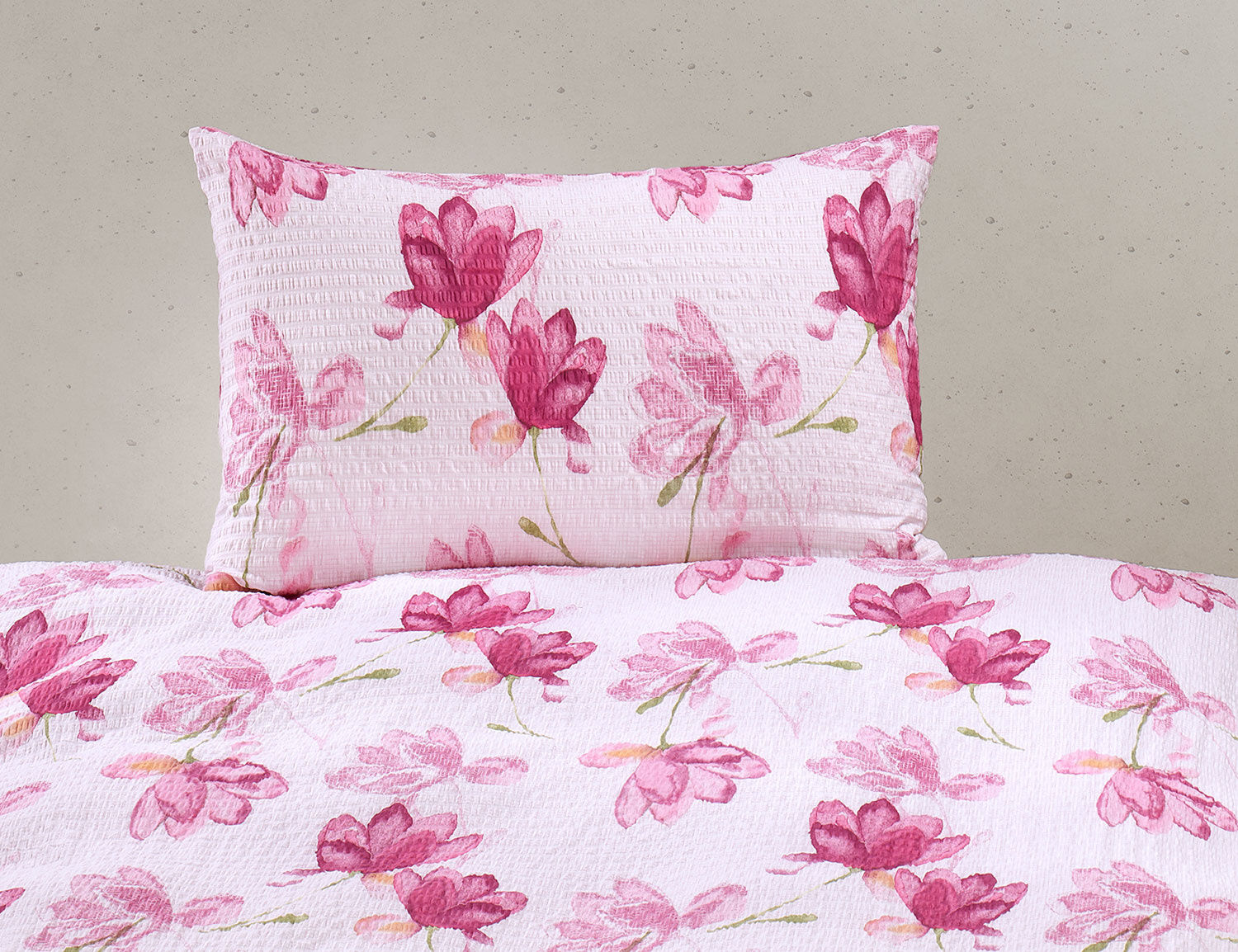 Bettwäsche mit schönem Blumenmuster