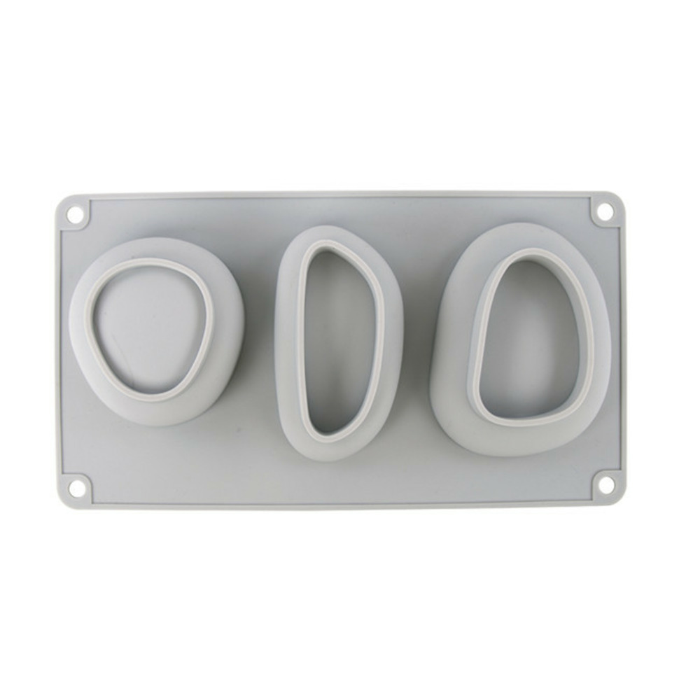Moule en silicone 3 cailloux et galets 14,5 x 26 x 3,5 cm